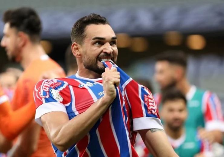 Bahia, Gilberto É Anunciado Pelo Cruzeiro