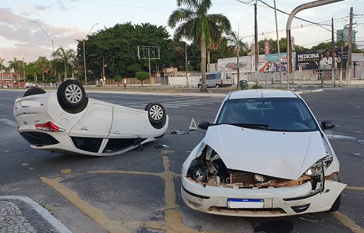 Colisão Em Feira De Santana