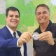Bolsonaro Entrega A Bruno Engler Medalha De &Quot;Imorrível, Imbrochável E Incomível&Quot;