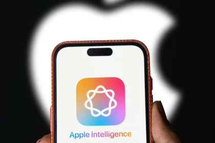 Apple Intelligence Deve Começar A Chegar Em Setembro (Imagem: Mojahid Mottakin/Shutterstock)