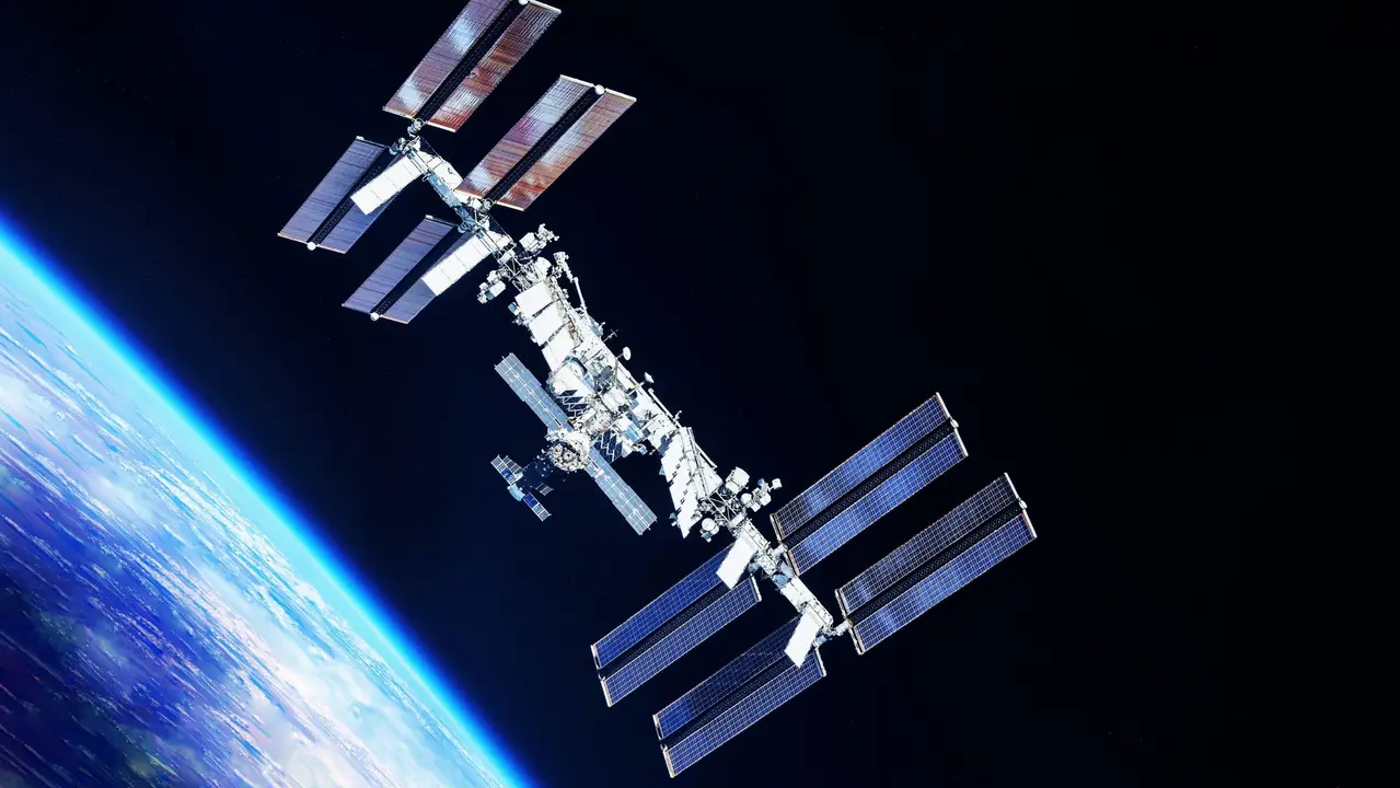 Iss Comporta Até 13 Astronautas (Imagem: Artsiom P/Shutterstock)