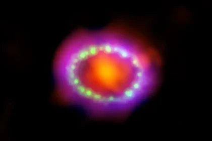 Combinação De Imagens Da Supernova Feitas Por Três Observatórios (Imagem:nasa/Divulgação)