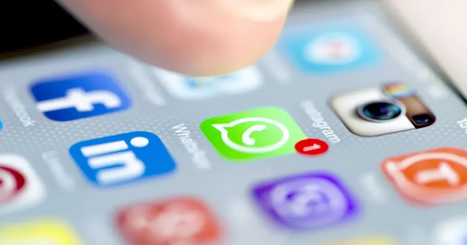 Atualização Do Ios É Feita De Forma Gradual (Imagem: Hstocks/Istock)