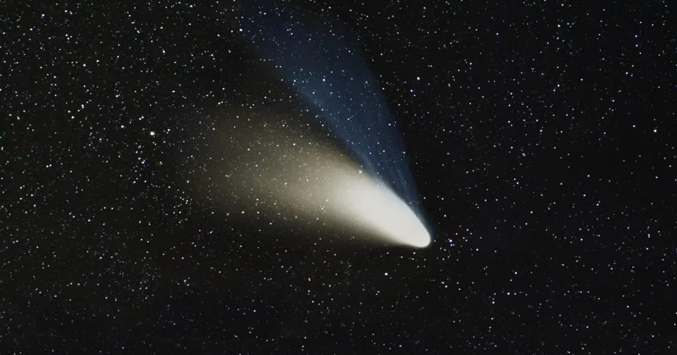 Cometa Hale-Bopp. Crédito: Marcelclemens - Shutterstock