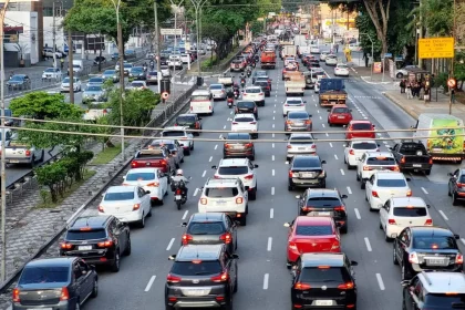 Veículos De Passeio São Muito Piores Para O Planeta (Imagem: Cris Faga/Shutterstock)