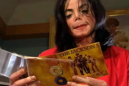 O Documentário Living With Michael Jackson (2003) Hoje Não Está Mais Disponível Nas Plataformas De Streaming (Imagem: Reprodução/Youtube)