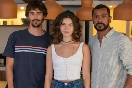 Cristiano (Bruno Montaleone), Michele (Alanis Guillen) E Daniel (Samuel De Assis) Em &Quot;Mania De Você&Quot; (Manoella Mello/Globo)